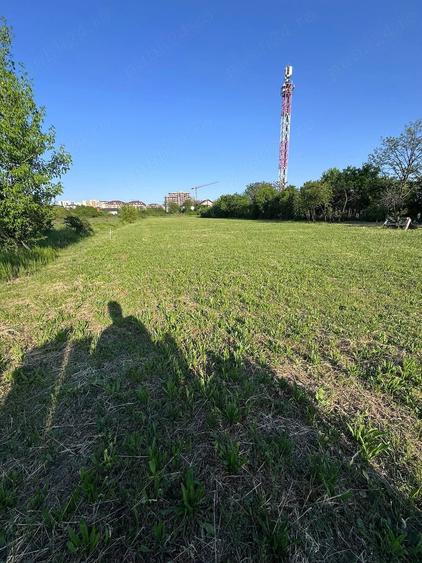 Teren de 2500 mp, în Central