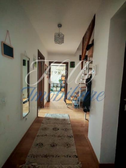 Apartament cu 4 camere decomandat, mobilat în Baciu