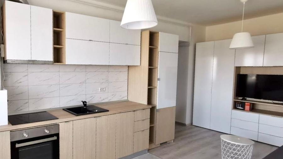 Apartament cu 2 camere decomandat în Militari — fotografia 1