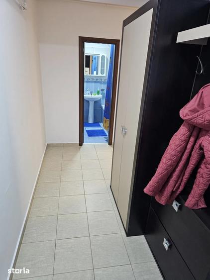 Apartament cu 2 camere semidecomandat, mobilat în Apărătorii Patriei