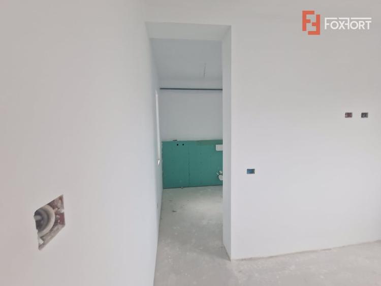Duplex cu 4 camere cu Canalizare în Moșnița Nouă