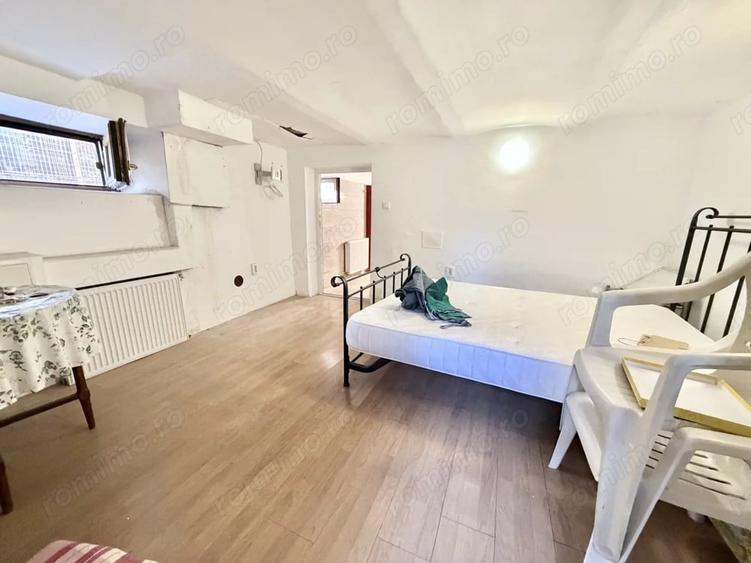 Casă cu 3 camere cu Teren 550 Mp în Cornișa