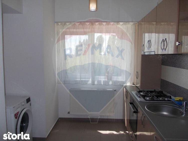 Apartament cu 2 camere, mobilat în Craiovița Nouă