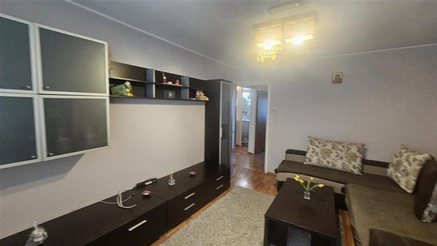 Apartament cu 2 camere decomandat, mobilat în Rahova
