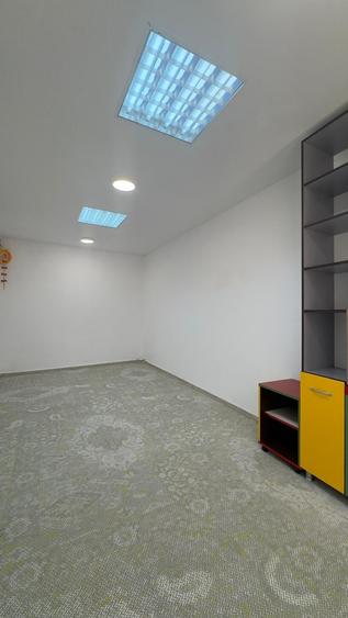 Casă cu 7 camere cu Teren 150 Mp în Tomis II