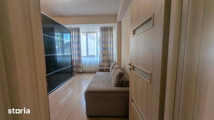 Apartament cu 3 camere decomandat în Grivița
