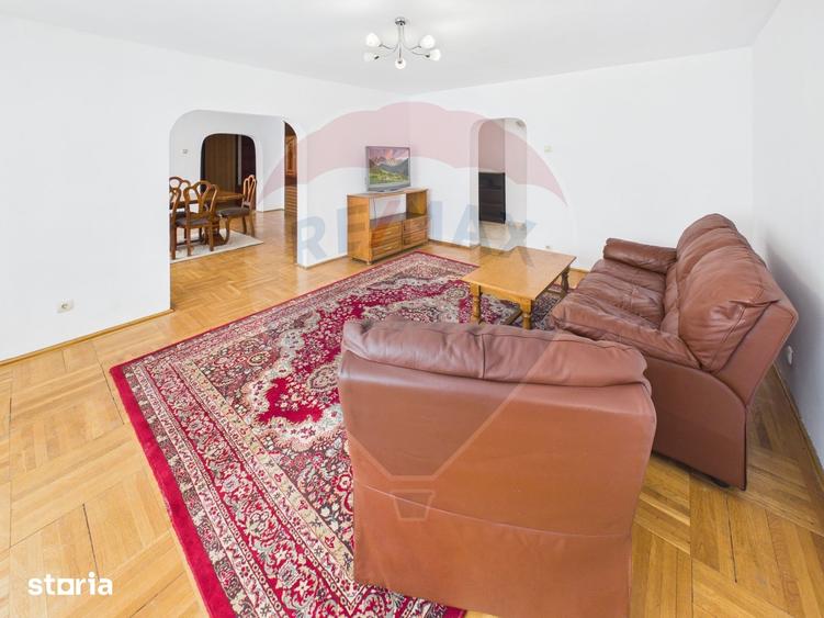 Apartament cu 4 camere, mobilat în Decebal