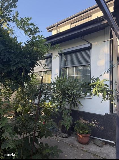 Casă cu 4 camere în Exterior Vest