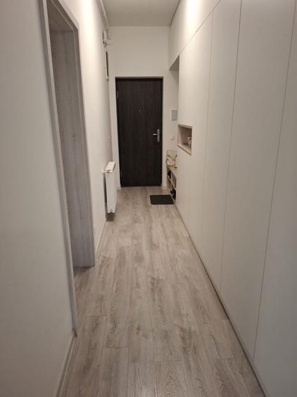 Apartament cu 2 camere semidecomandat în Dumbrăvița