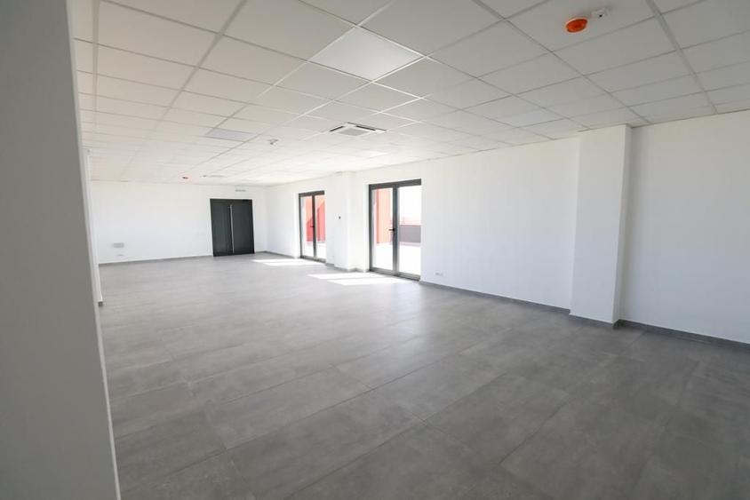 Spațiu industrial, de 600 mp, în Aeroport