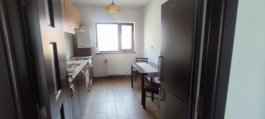 Apartament cu 3 camere decomandat în Bună Ziua