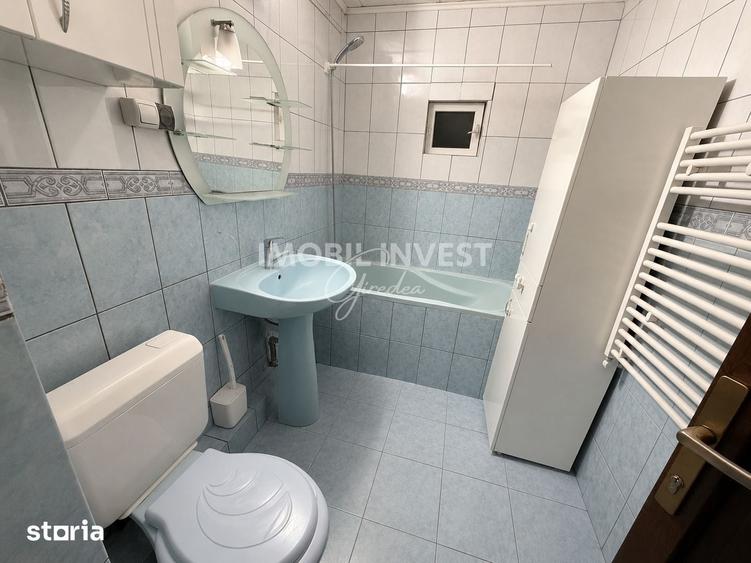 Apartament cu 2 camere,etaj 1,complet mobilat si utilat,loc de parcare - 3