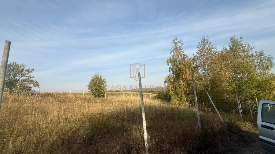 Teren Construcții extravilan de 930 mp, în Șura Mare