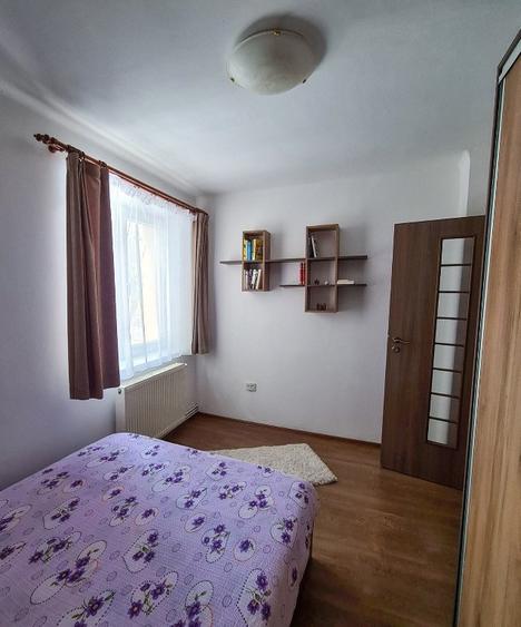 Apartament cu 2 camere decomandat în Girocului