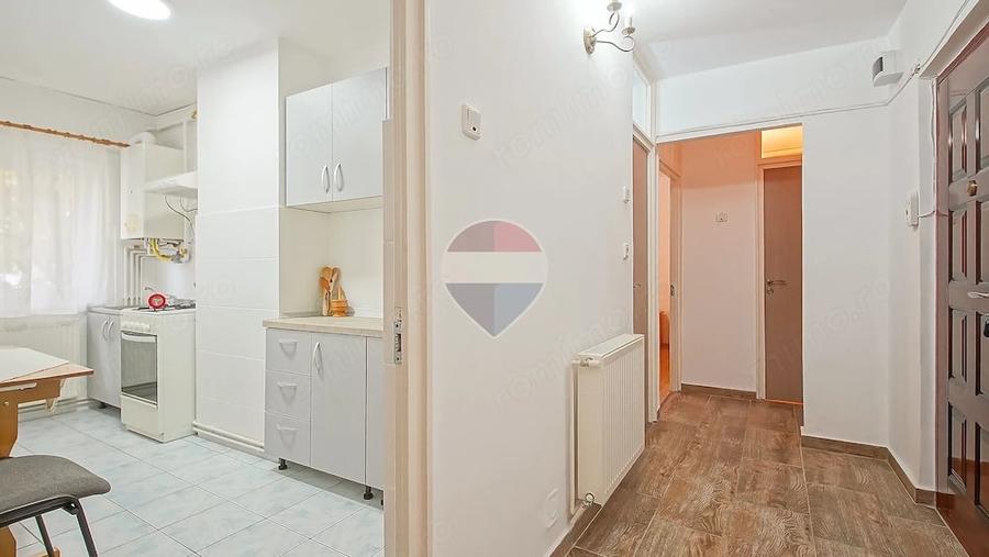 Apartament cu 2 camere decomandat în Central