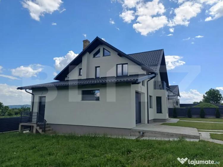 Casă cu 4 camere cu Teren 1000 Mp în Central