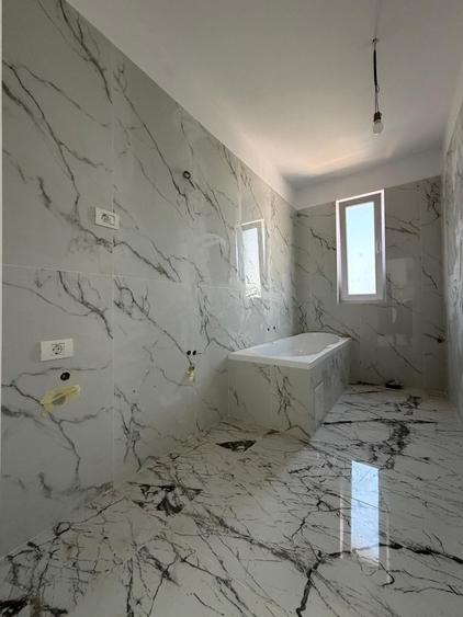 Apartament cu 2 camere decomandat în Chișoda