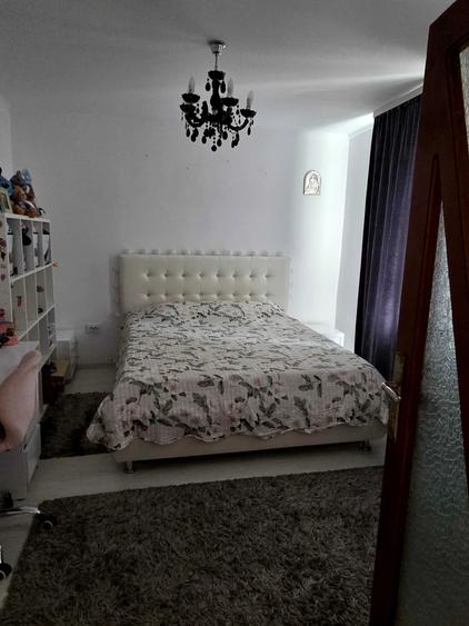 Casă cu 3 camere în Central