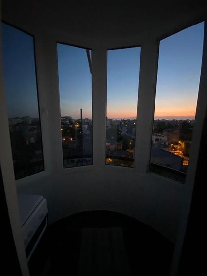 Garsonieră decomandată în Mihai Bravu