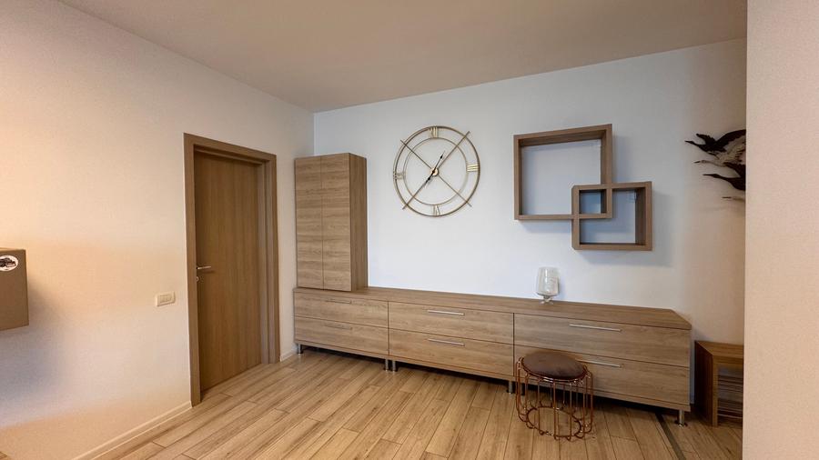 Apartament cu 3 camere decomandat în Lacul Morii