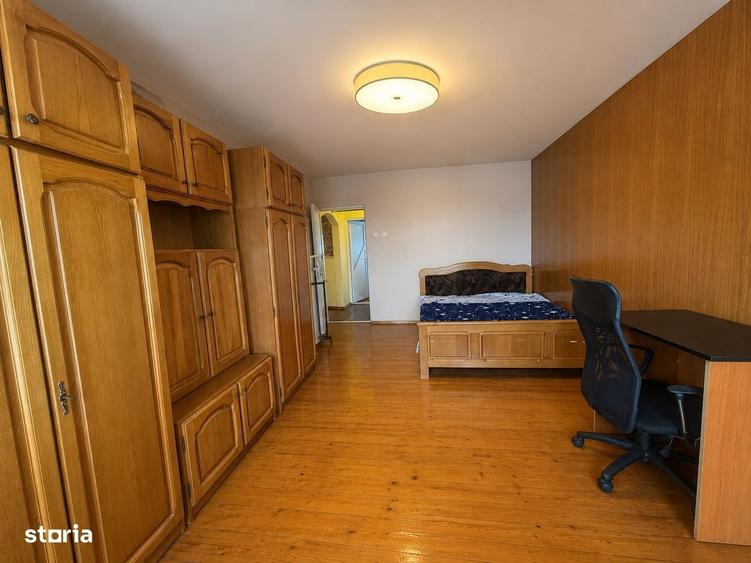 Apartament cu 2 camere decomandat în Între Lacuri