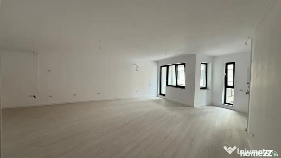 Apartament cu 3 camere decomandat în Nerva Traian