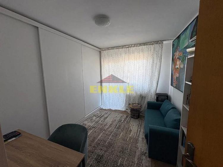Apartament cu 4 camere decomandat în Ultracentral