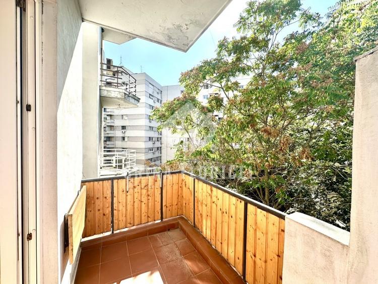 Apartament cu 2 camere semidecomandat, mobilat în Universitate