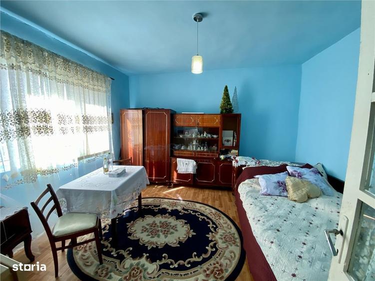 Casă cu 4 camere cu Teren 357 Mp în Lipovei
