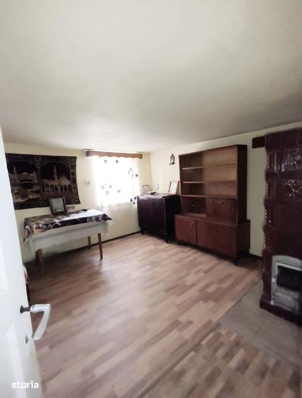 Casă cu 4 camere cu Teren 350 Mp în Central