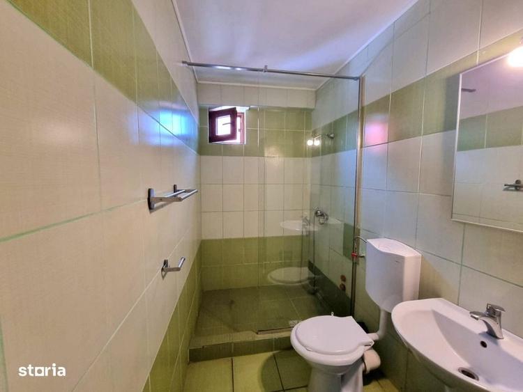 Casă cu 4 camere semidecomandat în Nord
