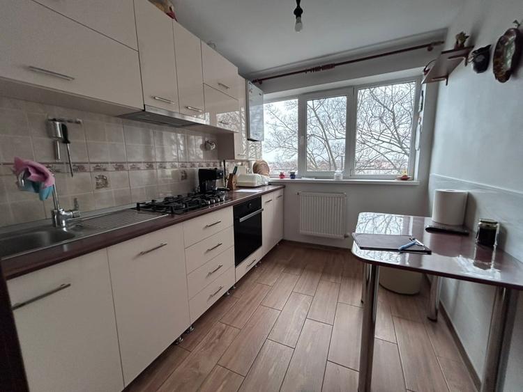 Apartament cu 2 camere decomandat, mobilat în Gării