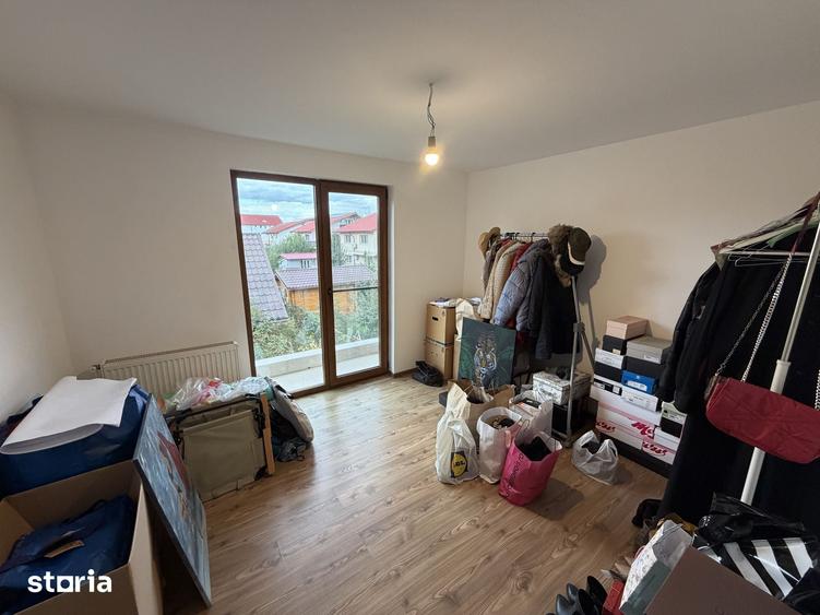 Casă cu 4 camere cu Teren 501 Mp în Domnești
