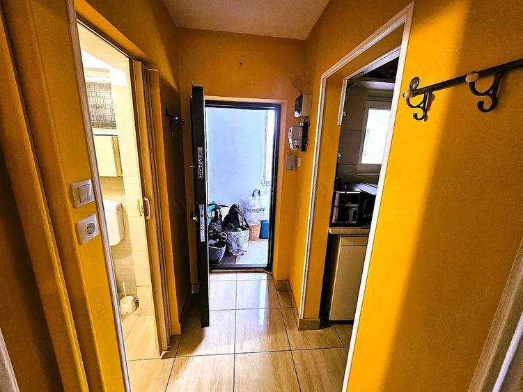 Apartament cu 2 camere semidecomandat în Universitate