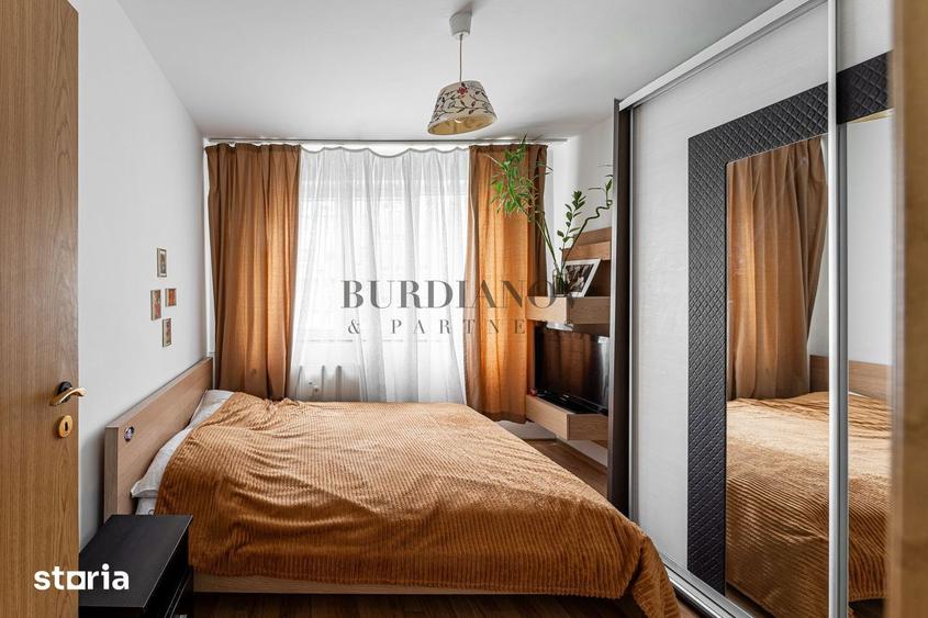 Apartament cu 4 camere semidecomandat, mobilat în Drumul Taberei