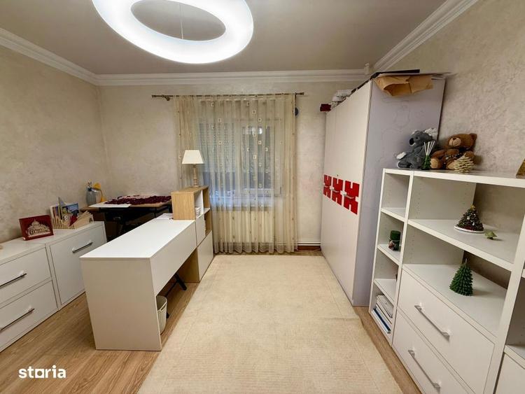 Casă cu 4 camere cu Teren 250 Mp în Central