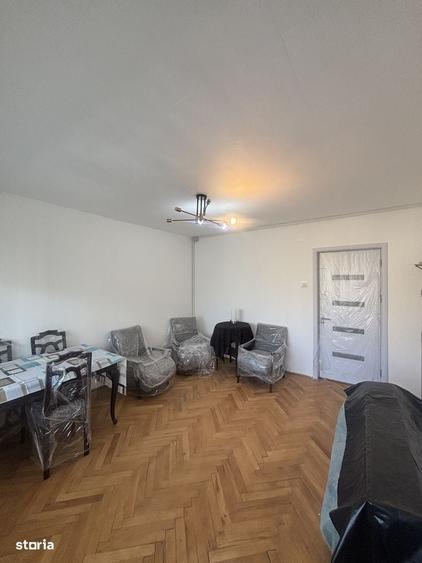 Apartament cu 3 camere decomandat în Gării