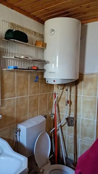 Casă cu 3 camere cu Teren 200 Mp în Câmpu lui Neag