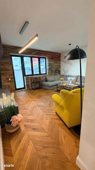 Apartament cu 4 camere decomandat în Central
