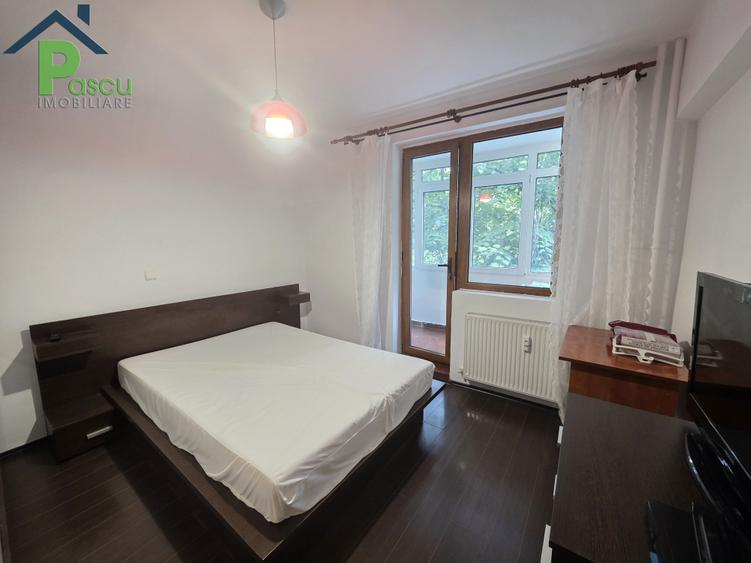 Apartament cu 2 camere semidecomandat în Berceni