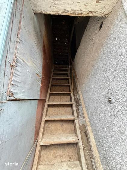 Casă cu 3 camere cu Teren 2093 Mp în Pianu