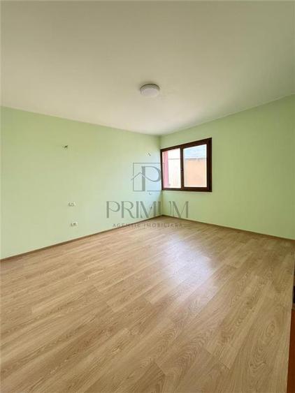 Apartament cu 3 camere decomandat în Giroc