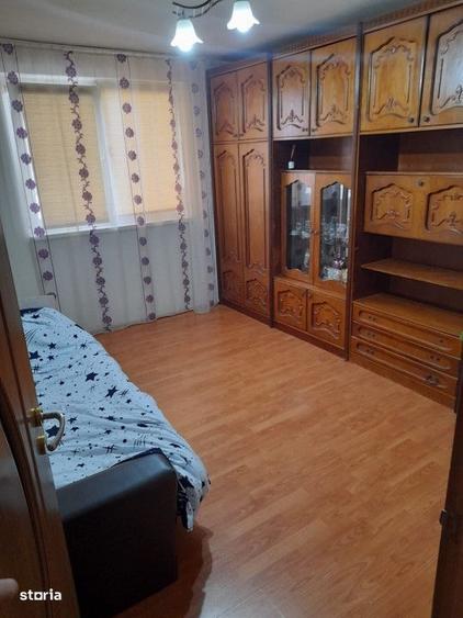 Apartament cu 3 camere în Aghireșu