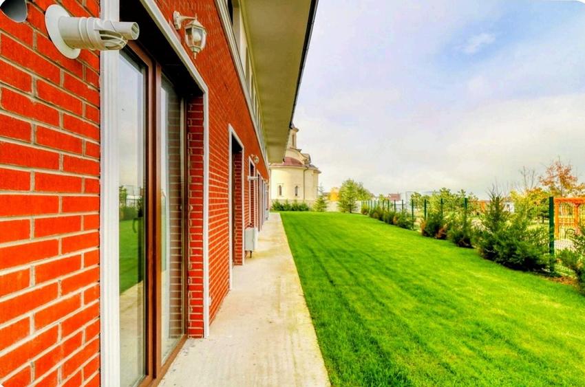 Duplex cu 4 camere cu Canalizare în Tunari