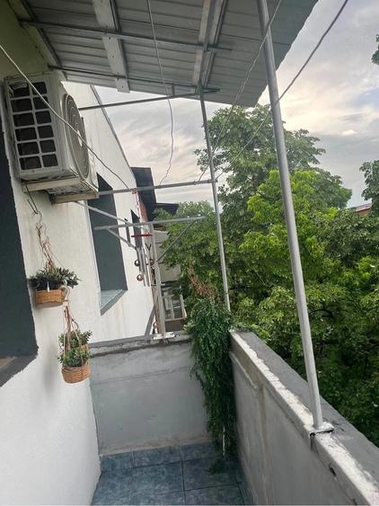 Apartament cu 4 camere nedecomandat în Crihala
