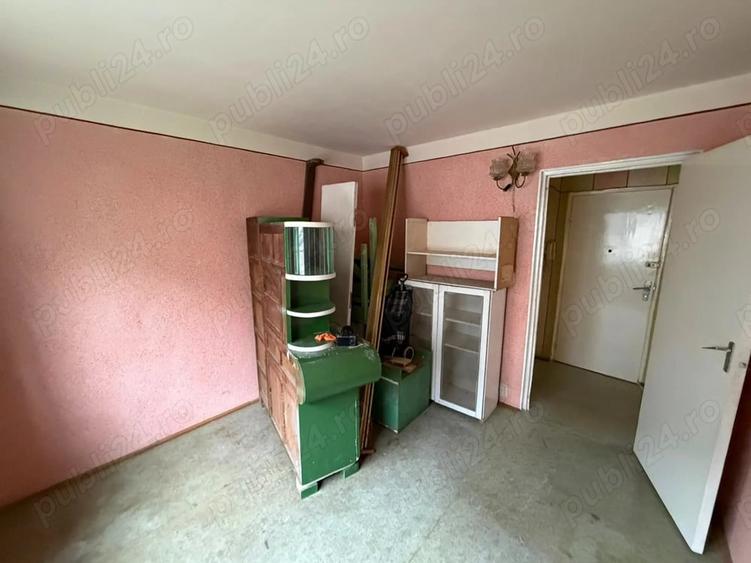 Apartament cu 3 camere decomandat în Decebal