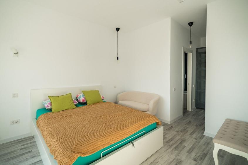 Casă cu 3 camere cu Canalizare în Tunari