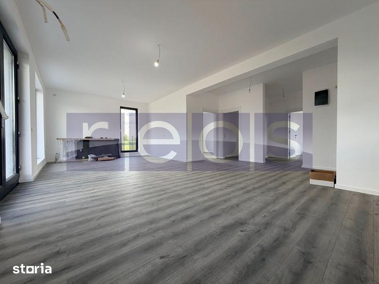 Casă cu 4 camere cu Teren 456 Mp în Tunari