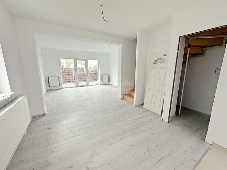 Duplex cu 3 camere cu Canalizare în Păcurari
