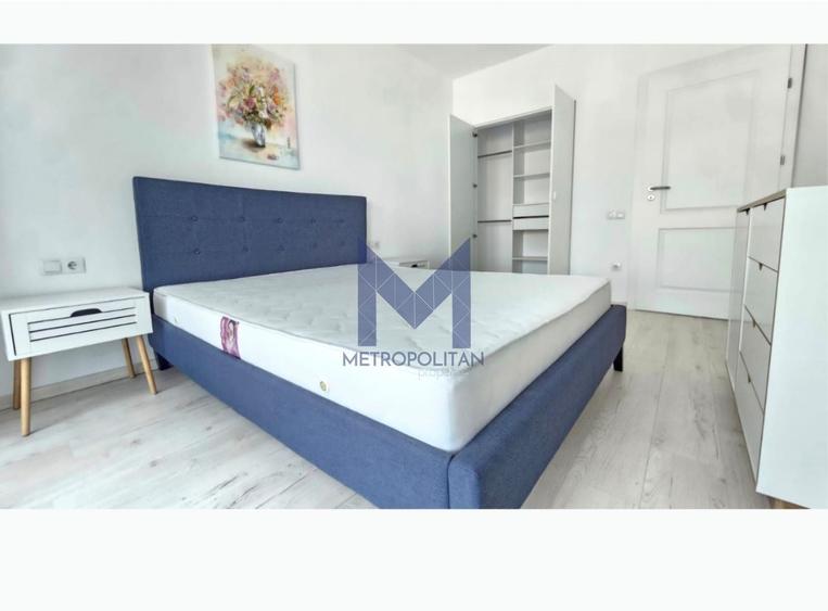 Apartament cu 2 camere semidecomandat, mobilat în Mărăști